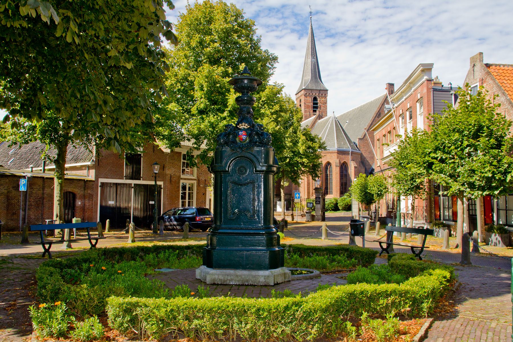 Koningsdag in de Dorpskerk: Oranjebitter en Vaderlandse Liedjes